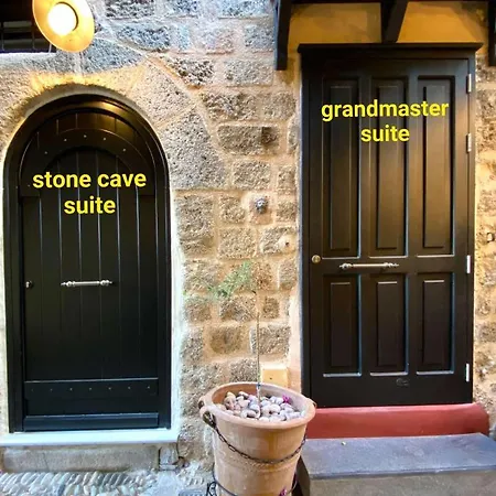 Apartment Stone Cave *